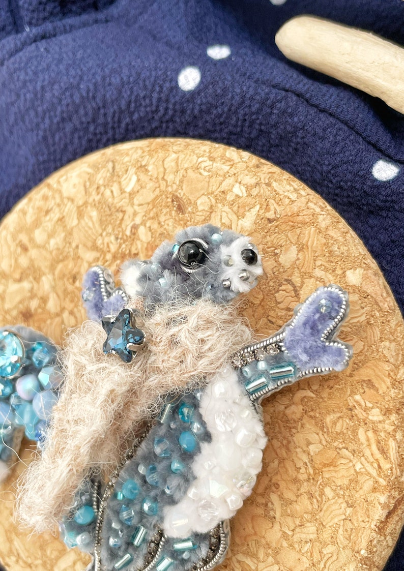 Squirrel brooch, Squirrel pin, Embroidered squirrel, Beaded brooch, Beaded squirrel, Gift for squirrel lovers, Handmade brooch, Winter pin image 3