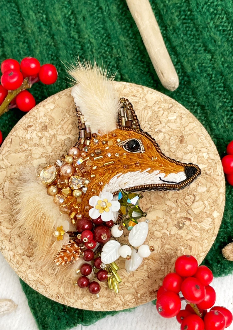 Fox brooch, Orange brooch, Beaded jewelry, Animal jewelry, Embroidery jewelry, Fox related gift, Handmade brooch image 8