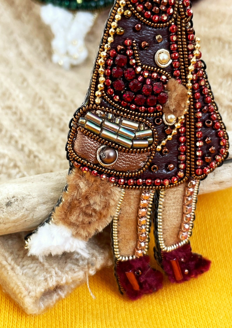 Fox brooch, Orange brooch, Beaded jewelry, Animal jewellery, Embroidery jewelry, Fox related gift, Handmade brooch, Beaded brooch image 3