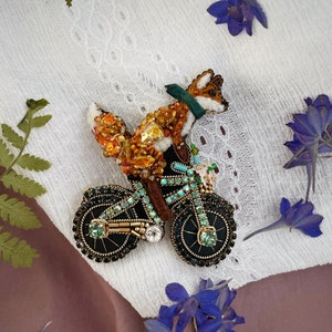 Fox brooch pin, Bike pin, fox pin, Beaded pin, Animal brooch, Bulk brooch, Beaded embroidery, Unique fox gift, Fox on bicycle brooch image 2