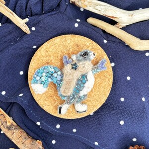 Squirrel brooch, Squirrel pin, Embroidered squirrel, Beaded brooch, Beaded squirrel, Gift for squirrel lovers, Handmade brooch, Winter pin image 7