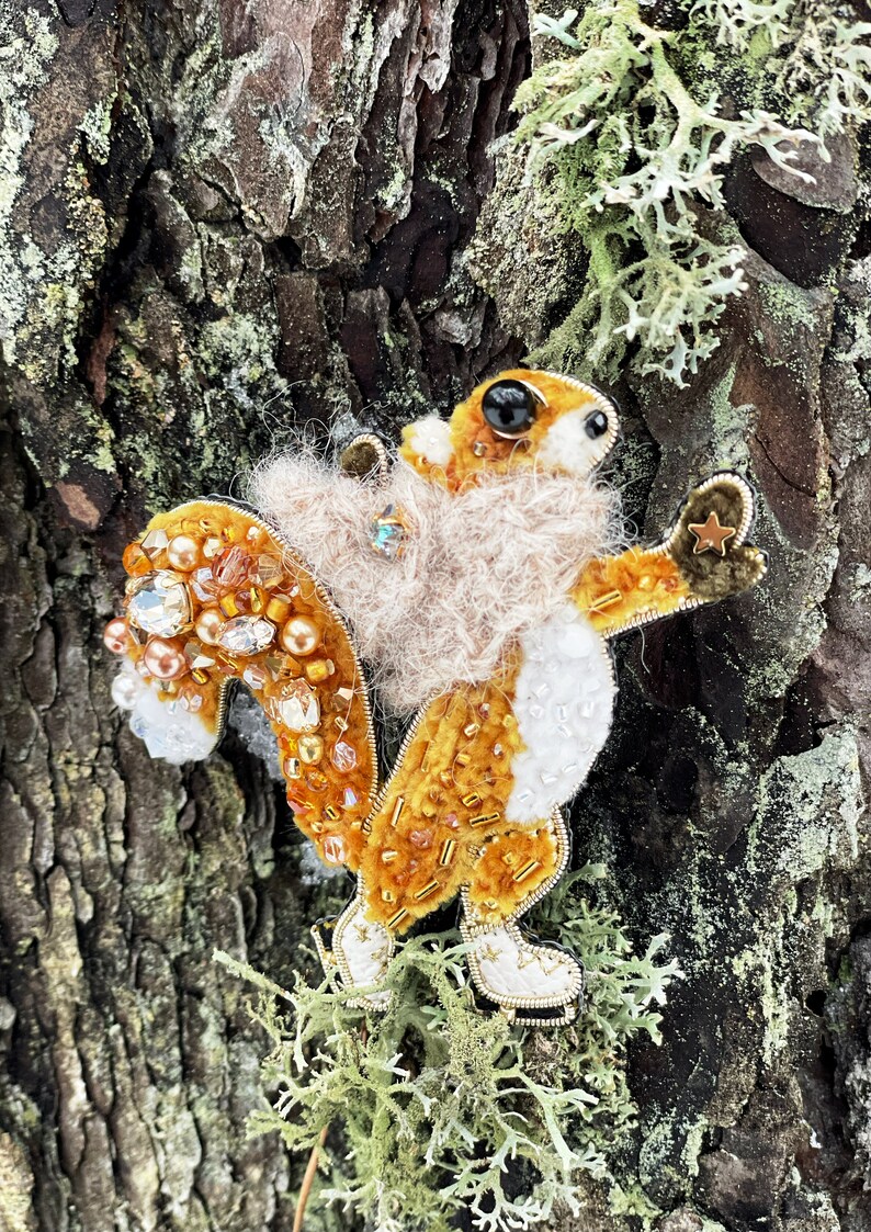 Squirrel brooch, Squirrel pin, Embroidered squirrel, Beaded brooch, Beaded squirrel, Gift for squirrel lovers, Handmade brooch, Winter pin image 5