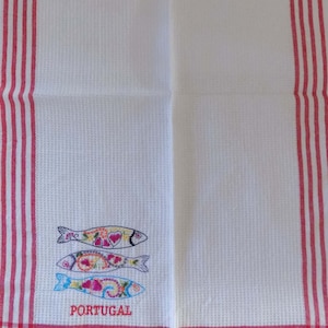 kitchen towels, Kitchen Dish Towel, Traditional Dishcloth Hand Towel, Tea Towel, Housewarming Gift, Printed Tea Cloth