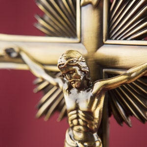 Crucifix in brass with base, Cross , Catholic Gift, Crucifix in brass, Jesus on the Cross, Religious Gift, Holy Cross Figurine