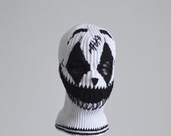 Custom creepy black white face mask 3 holes Crochet ghost clown balaclava ski mask for men and woman Knit Halloween hat  Outfit street style