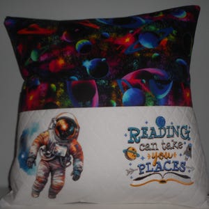 Space Guy Reading Pocket Pillow: Kids Gift