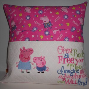 Peppa Pig Reading Pillow: Embroidered Pocket Pillow, Kids Gift