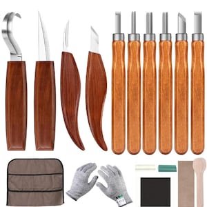 Puede incluir: Un juego de 10 herramientas de talla de madera con mangos de madera, una bolsa de herramientas enrollable, dos pares de guantes de trabajo, un bloque de lijado, una esponja de lijado, una hoja de papel de lija, una cuchara de madera y una pieza de madera.