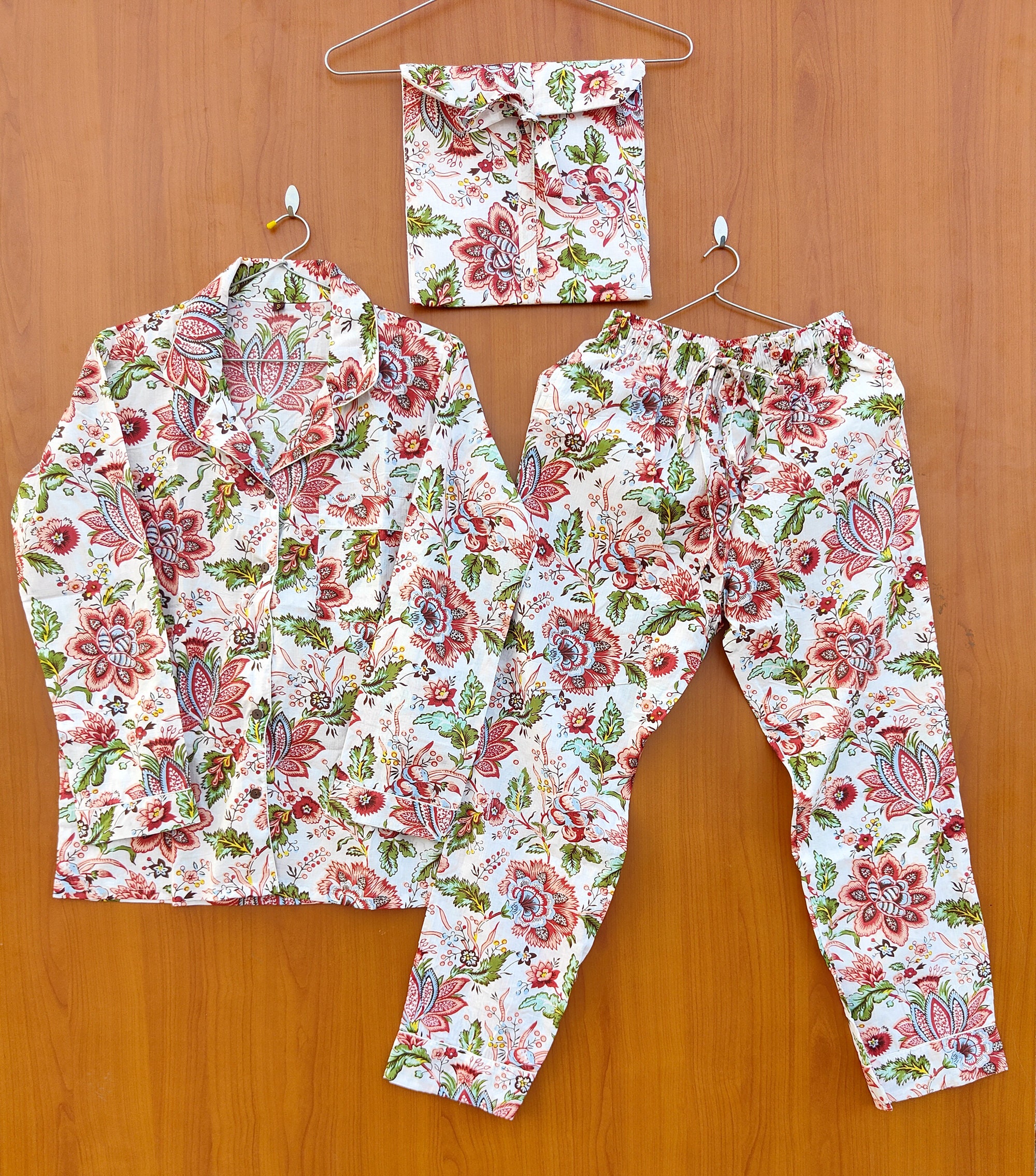 Buy Ladies 100% Brushed Cotton Pyjama Set Ditsy Pink Floral Print Super  Soft Pajamas From Cottonreal CRP117-B Online in India 