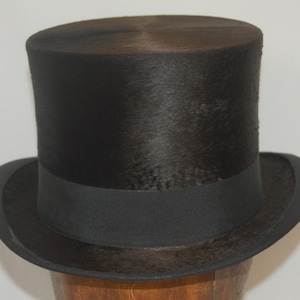 Stunning Vintage Silk Top Hat, UK size 6 3/4, US size 6 7/8, Euro size 55, VGC!