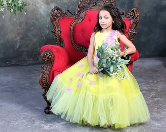 Beautiful tulle dress, yellow dress, birthday, flower girl, wedding guest, girl dress.