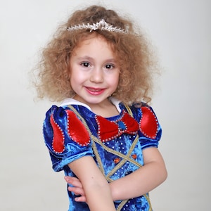 Snow white, princess costume, carnival costume, snow white dress, disney princesses.