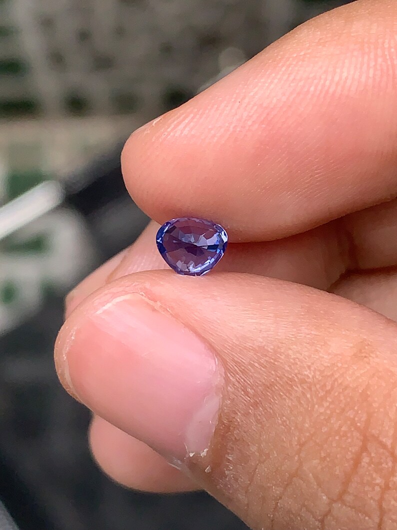0.70ct Natural blue sapphire Unheat Vietnam image 5