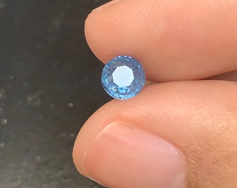 0.60ct natural blue spinel Viet Nam