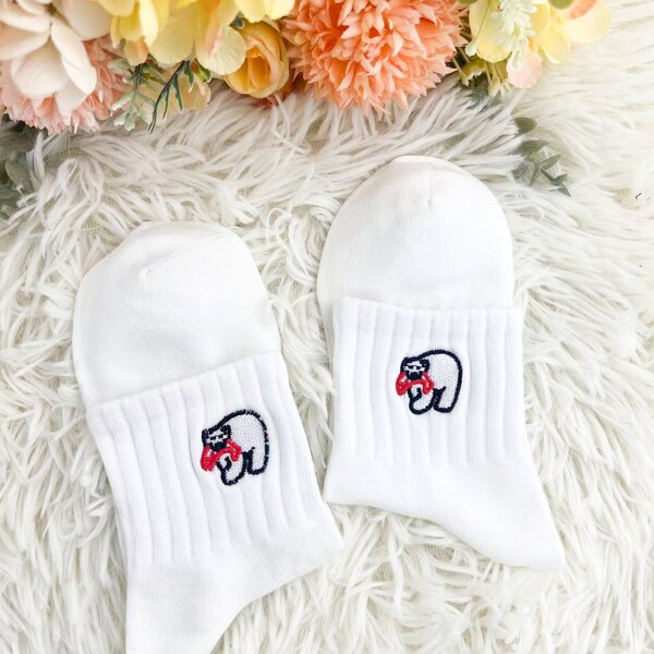 Polar bear socks, embroidered socks, eco-friendly socks,cotton socks,men's socks,animal enthusiasts,animal protection,vegetarians,Gift socks