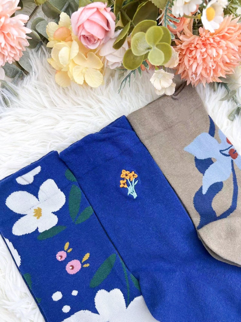 Blue Vintage Floral Socks, Small Fresh Floral Embroidered Socks ...