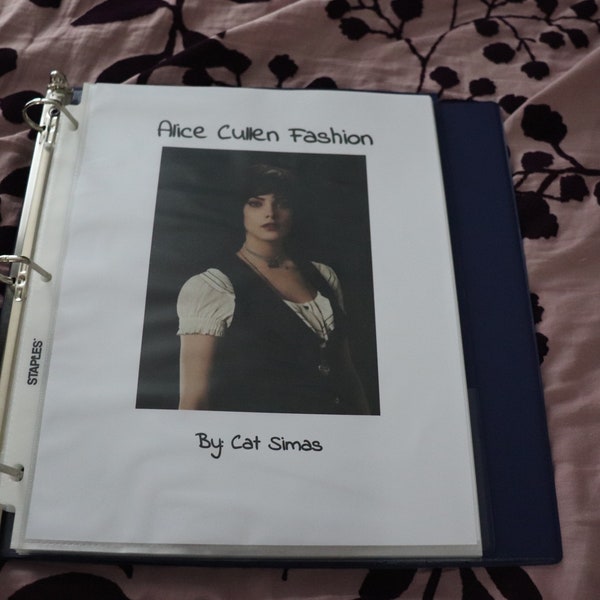 Alice Cullen Fashion Binder