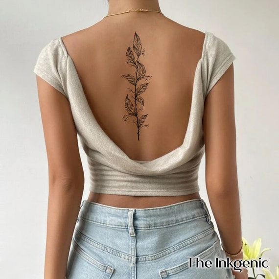 21 Elegant Spine Tattoos for Women That Symbol of Strength  Tattoo Glee