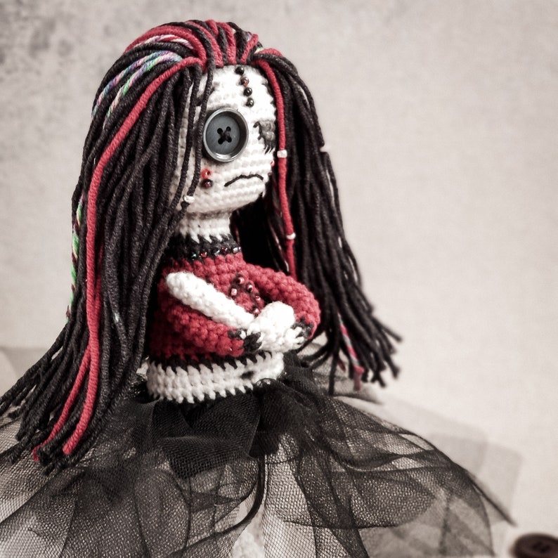 CROCHET PATTERN Gothic Doll / Gothic Amigurumi Doll / Amigurumi Little Doll / Crochet creepy Girl / Voodoo Doll / Halloween Pattern image 3