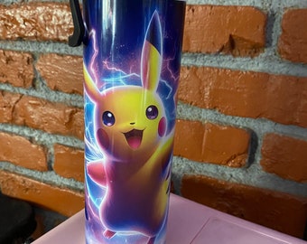 Divertida botella de agua pikachu