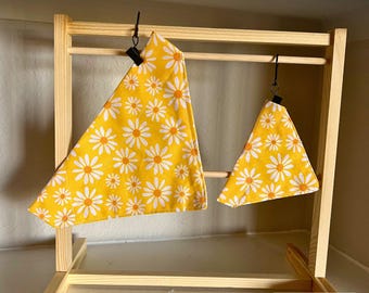Yellow Daisy Floral Bandanas / Over the Collar / Cat Bandana / Gift for Pets / Slip on Bandana
