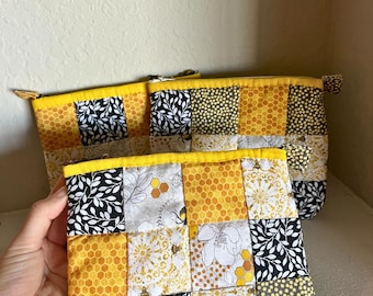 Quilted zipper Bag| Quilted Make Up| Zipper Pouch | Quilted Zipper Pouch|Gifts for Her| Gifts for Mom | Bee | Bees | Yellow