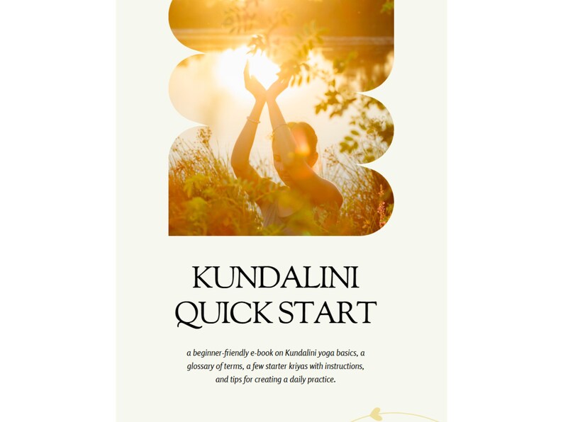 K&ouml;nnte beinhalten: Ein Buchcover mit dem Titel "Kundalini Quick Start" in schwarzer Schrift auf cremefarbenem Hintergrund. Das Cover zeigt die Silhouette einer Person, die Yoga in einem Feld mit Sonnenuntergang im Hintergrund macht.