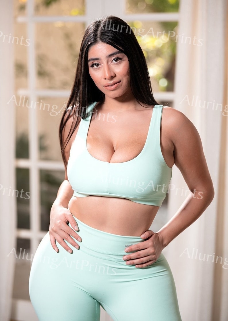 Violet Myers Risque Model Print Pinup Wall Art Busty Butt Legs - Etsy