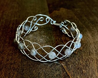 Labradorite Braided wire bracelet, celtic knot bracelet, labradorite bracelet, wire bead bracelet, celtic bracelet