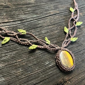 Micro macrame necklace, vine necklace, macrame necklace, leaf jewelry, boho jewelry, nature necklace, elvish jewelry, elvish necklace
