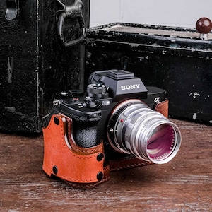 Leather half case for Sony A7R V, A1, A9 II, A7 IV and A7S III