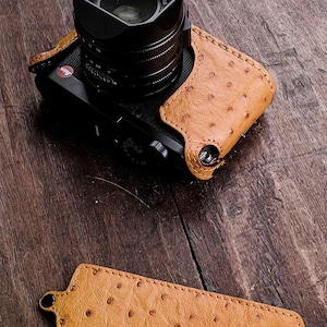 Half Case in leather for Leica Q3 (& Q3 43) EXOTIC LEATHERS