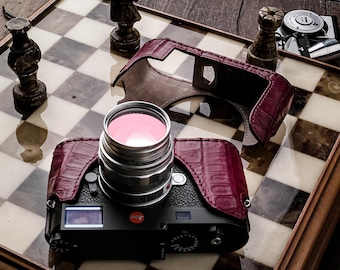 LEICA M11 CASE in Alligator and ostrich leathers