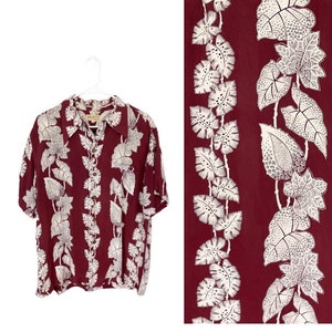 Vintage 1940s Rayon Hawaiian Button Down // Maroon Novelty Leaf Print Short Sleeve Leisure Shirt