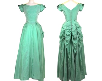 Vintage 1940s Ballgown // Turquoise Green Sharkskin Iridescent Taffeta Bustle Floor Length Prom Dress