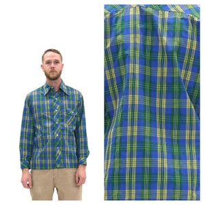 Vintage 1970s Mens Button Down Shirt // Blue & Yellow Plaid Long Sleeve Nylon Swish Collared Dress Shirt by Saska Skiwear Size Medium