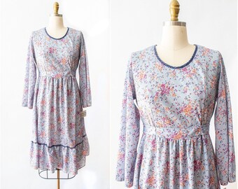 Vintage 1970s Cottagecore Peasant Dress // Floral Print Midi Length Long Sleeve Prairie Dress