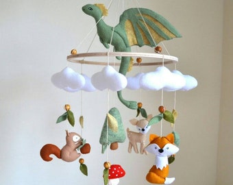 Dragon mobile pour crèche, mobile de chambre de bébé fantaisie, mobile de conte de fées nouveau-né