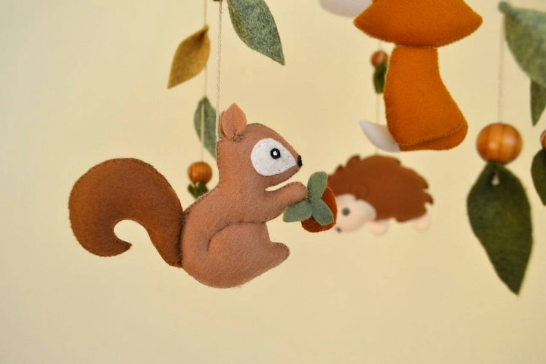 Woodland baby mobile, Fox mobile, forest mobile, fox hedgehog squirrel deer mobile 画像 4