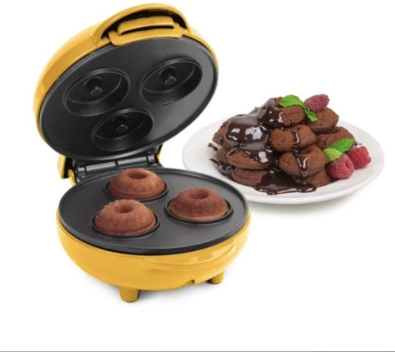 Nostalgia Mymini Lava & Bundt Cake Maker-mini Breads, Mini Muffins, Compact  Size 