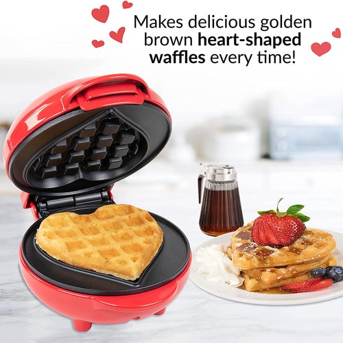 how to use a nostalgia mini waffle maker