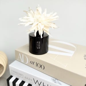 Flower diffuser,  Dahlia natural diffuser flower, 100 ml of  luxury diffuser fragrance, choice of over 70 fragrances & choose your diffuser.