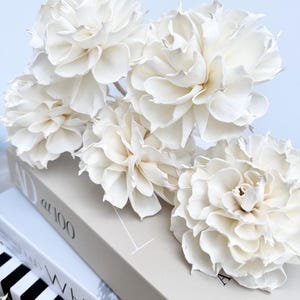 6 Diffuser flowers, 6 natural sola wood flowers for reed diffusers. Dahlia flowers 10cm diameter. Birthday gift, mum gift.