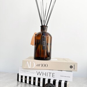 Reed diffuser, luxury Amber apothecary glass diffuser with matching lid Reed diffuser,  1000 ml, choice of over 70 luxury  fragrances