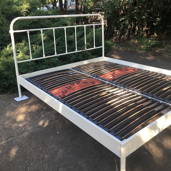 Simple Metal Bed custom made in All Sizes Elastic Beech Slats Embedded in the Bed Frame Minimalist Metal Bed Vintage Iron Bed Modern Bed Etsy UK