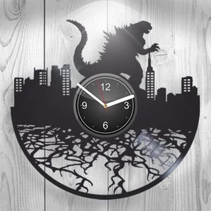 Movie Monsters Vinyl Record Large Wall Clock Movie Artwork Japan Monster Wall Decor For House Winter Holiday Gift For Friend