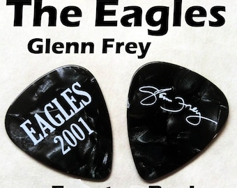 The Eagles classic rock band artist Glenn Frey signature guitar pick double sided picture (F15)