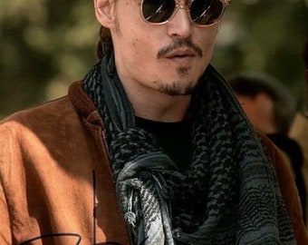 ÉCHARPE JOHNNY DEPP Écharpe style rock star, accessoires pour écharpe bo-ho, bleu marine motif cachemire, désormais livré avec un bracelet Johnny Depp gratuit.