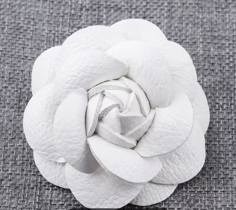 Chanel Bow Camellia 