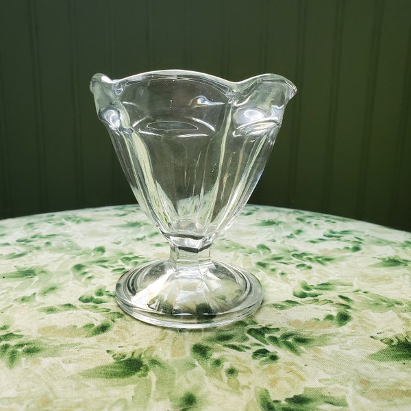 Vintage anchor hocking sundae glass, clear sherbert cup